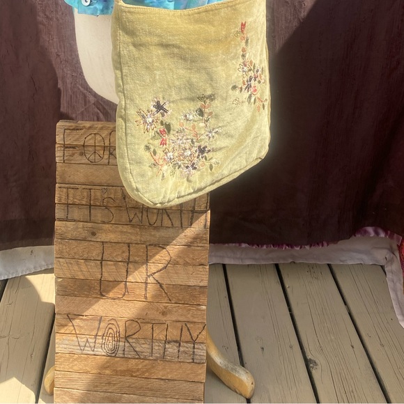 58-You Are Essential ❤️Vintage Esprit Embroidered Bag - Picture 1 of 11